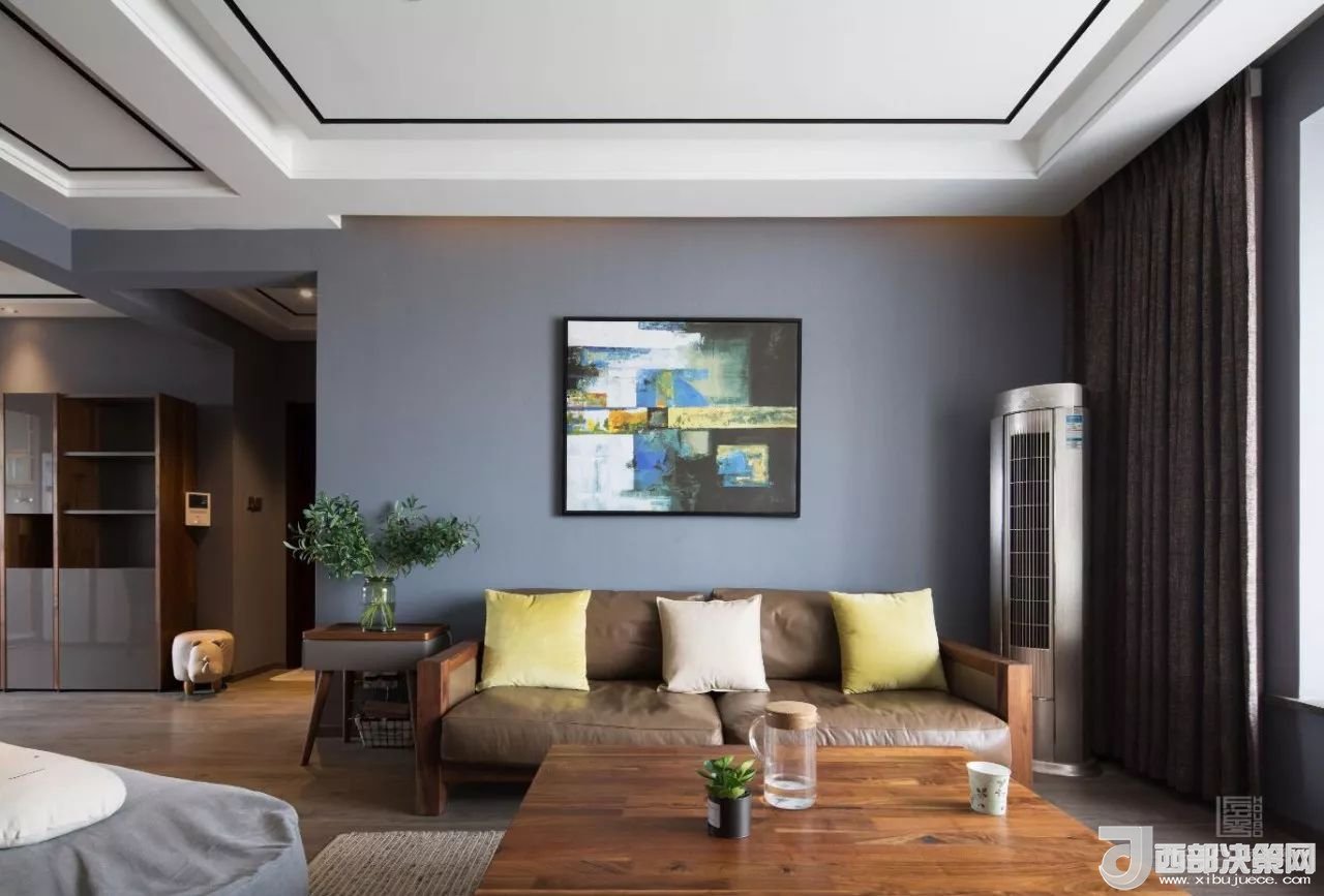 沙發(fā)背景墻選對裝飾畫，才能美了整個客廳空間！