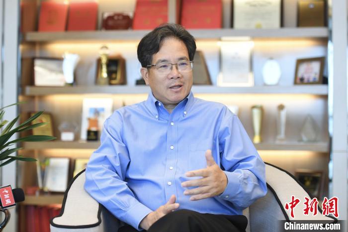 全國人大代表建議逐步禁止產(chǎn)、銷電子煙