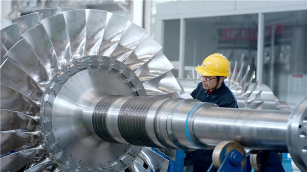 乘勢(shì)而上把握新時(shí)代追趕超越關(guān)鍵期——專(zhuān)訪(fǎng)全國(guó)人大代表、西安市市長(zhǎng)李明遠(yuǎn)_fororder_圖片7